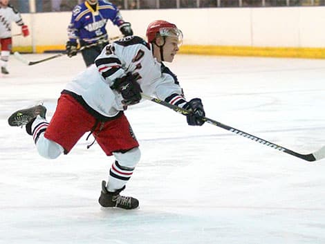 Fowler flourishes as Dynamos down Devils
