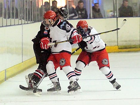 Mos beat Raiders before post buzzer bust-up