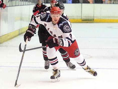 Urushev’s double moves Mos up to second place