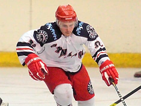 Harvey hat-trick inspires Mos to Stars win