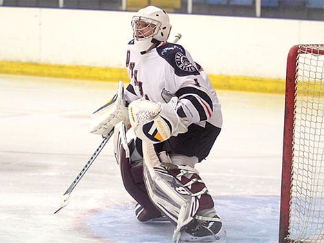 Leone hits 3 as Raiders can’t beat Lee in league