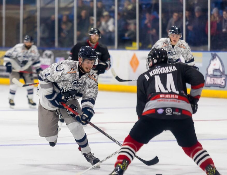 CONDREN JOINS TO BOLSTER SQUAD